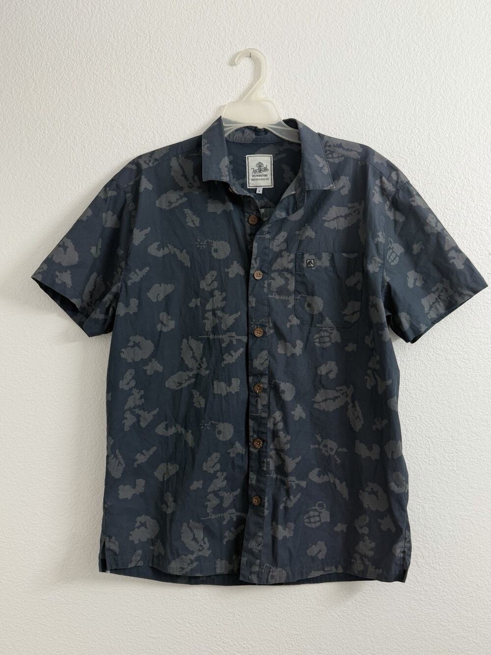 New Tactical Distributors Aloha Button Up Shirt Dark Mode Men’s Size L Blue